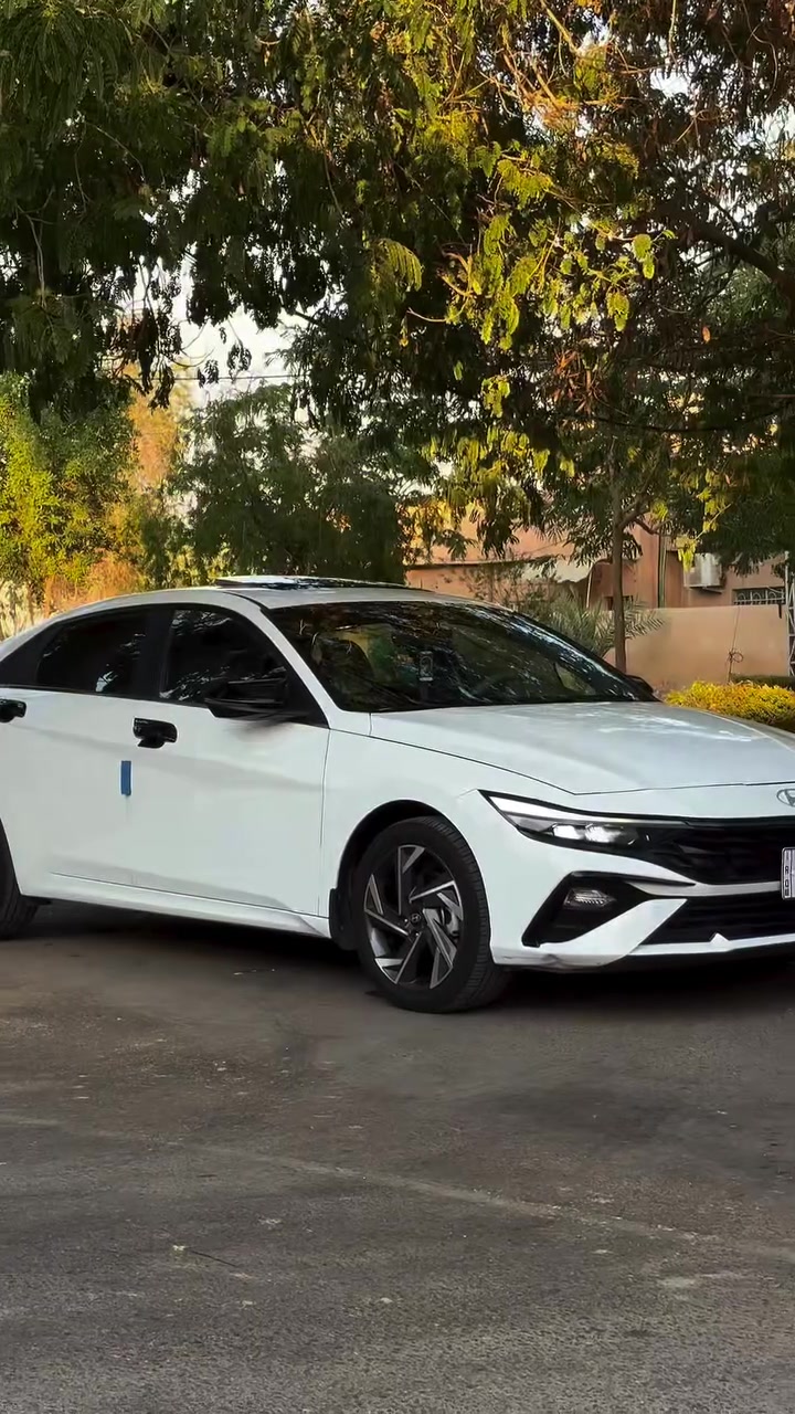 ‼️كل ما هو جديدوحصري نقدمه لك في ادق التفاصيل‼️

🚗 هونداي ألنترا 2024 للبيع 🔥

📍 رقم بغداد – إنكليزي – تحويل مباشر�🇰🇷 وارد كوري (باب أول)

🔹 الموديل: 2024
�
🔹 عداد المشي:79 كم
�
🔹ملاحظه :- السياره كفاله عامه من الصبغ والتبديل / فقط الجاملغ الخلفي بارد 👇تابع الصور مع السونار 
السعر :- 166$وبيها مجال �

✨ المواصفات:
�✔️ فتحة سقف (Slide Roof)
�
✔️ بصمة + دخول ذكي + تشغيل عن بُعد�
✔️ حساسات أمامية وخلفية�
✔️ إنارة زينون + LED أمامي وخلفي�
✔️ فتح صندوق ذكي عند الاقتراب�
✔️ مثبت سرعة + تحكم بالستيرن�
✔️ كاميرا خلفية�
✔️ شاشة تدعم Apple CarPlay�
✔️ 3 أوضاع قيادة (Normal / Eco / Sport)�
✔️ منافذ شحن Type-C�
✔️ تبريد قطعتين�
✔️ محرك 2000 سي سي�
✔️ إشارات بالمرايات + مرايات قابلة للطي

💯 سيارة نظيفة جداً، باب أول، 
، وجاهزة للفحص.

📞 للاستفسار:-***********�👤 سيف الحسوني
