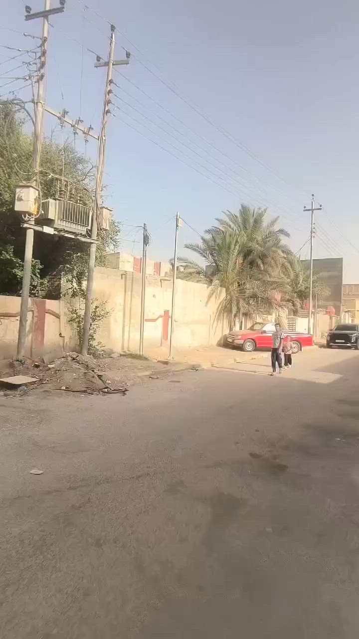 المساحه ٤٠٠م
بناء متوسط  ركن على شارع ١٠متر  واجهه ٢٠م 

خلف الصناعه ...سومر 

***********
