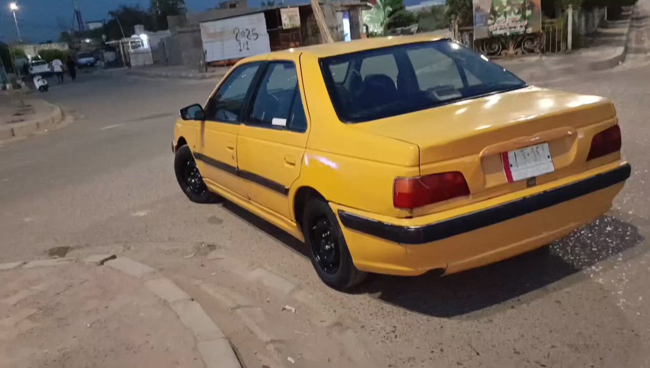 سلام عليكم للبيع السنويه لل2029مصفره هيه وغرامات تحويل بكل وقت بيجوبارص2015مكينه وكير مكفولات سياره مكفوله كفاله عمه لأ ضربه ولا تبديل تبريد شغال تخم تاير توه شاده حداده جديده لايت زنون  السعر 27 مكاني عماره ميسان هاذ رقمي‏‪***********‬‏
