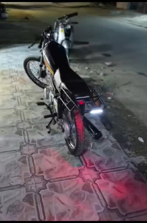 دراجه نامه شلامجه للبيع
تعميره 2025
شرط
شاصي
 محرك
نضافه فول محركه ما مفتوح 
شلعه معدل 
تايرات جدد
السعر 450 وبيه مجال
المكان صلاح الدين عوينات 
استفسار ***********
