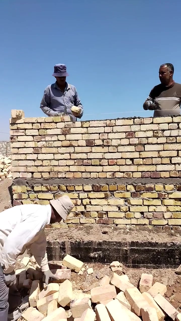 خلفةبناء درجه اولى بناء طابوك بناءفرمستون بناء البلوك العنوان الديوانية ***********

