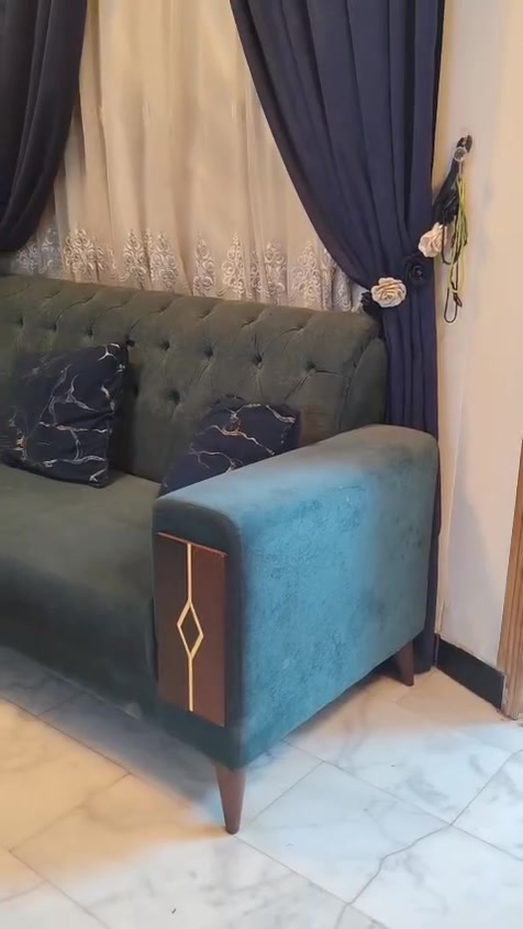 غراض للبيع كلهن جدد اي ضرر ماكو طخم قنفات 8مقاعد تركي نجاره  عراقي خشب بلوك اسود مع برداته مع ميز بلازما كلمن وسعره مكان كاظميه الطي قرب مولده انور تواصل رقم وتساب موجود  ***********
