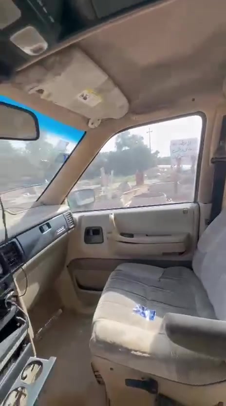 دوج كلايزر موديل 93 سياره كامله من كلشي بدون نقص محرك وكير بلادي سياره بدون صبغ كلشي على وضع الشركه نقصه فقط بريش مال البريك فقط مكاني حله سعر من الاخير قفل 37 
رقمي للتواصل ***********
