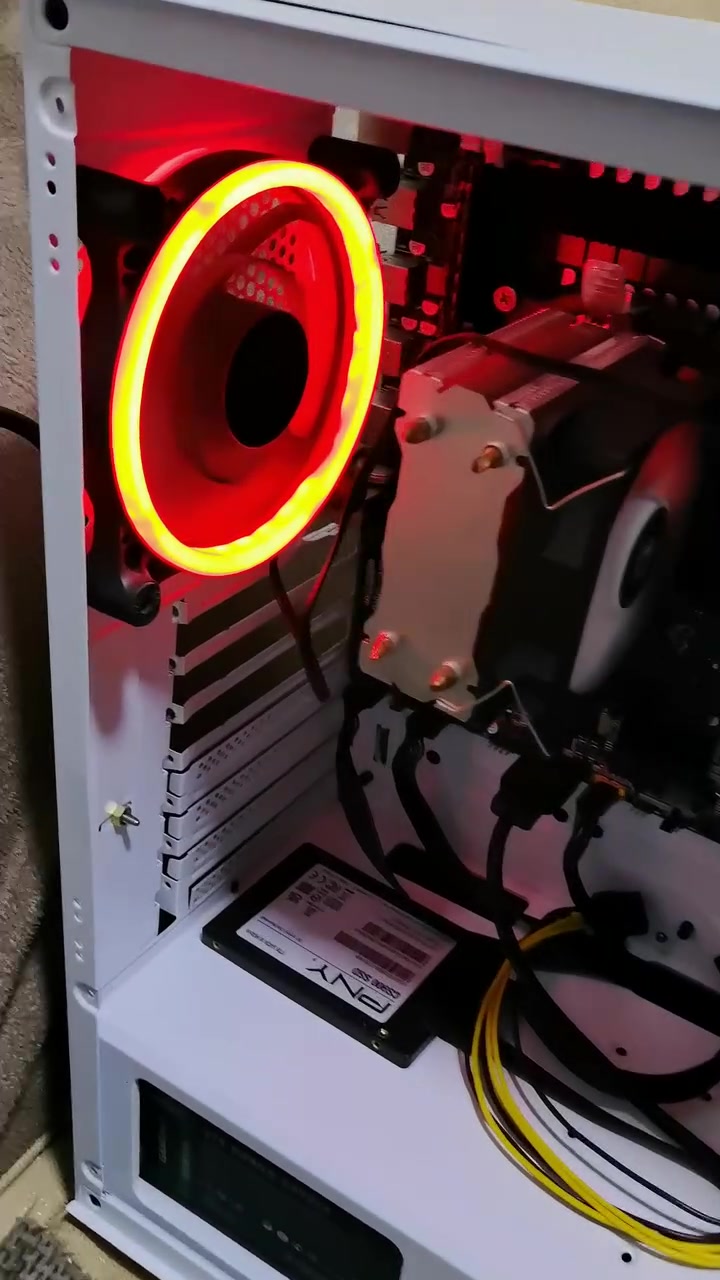 PC GAME S
للبيع PC بدون كرت شاشه كيس بدون زجاجة 
سعر 250الف قفل مع توصيل شرط فحص 
مبرد ماء رقم الهاتف ***********
معالج زيون e5 2670 v3
رام DDR4 16
بور سبلي GAME max 600وط
كيس 3 فنات 
هارد 1تير ssd
