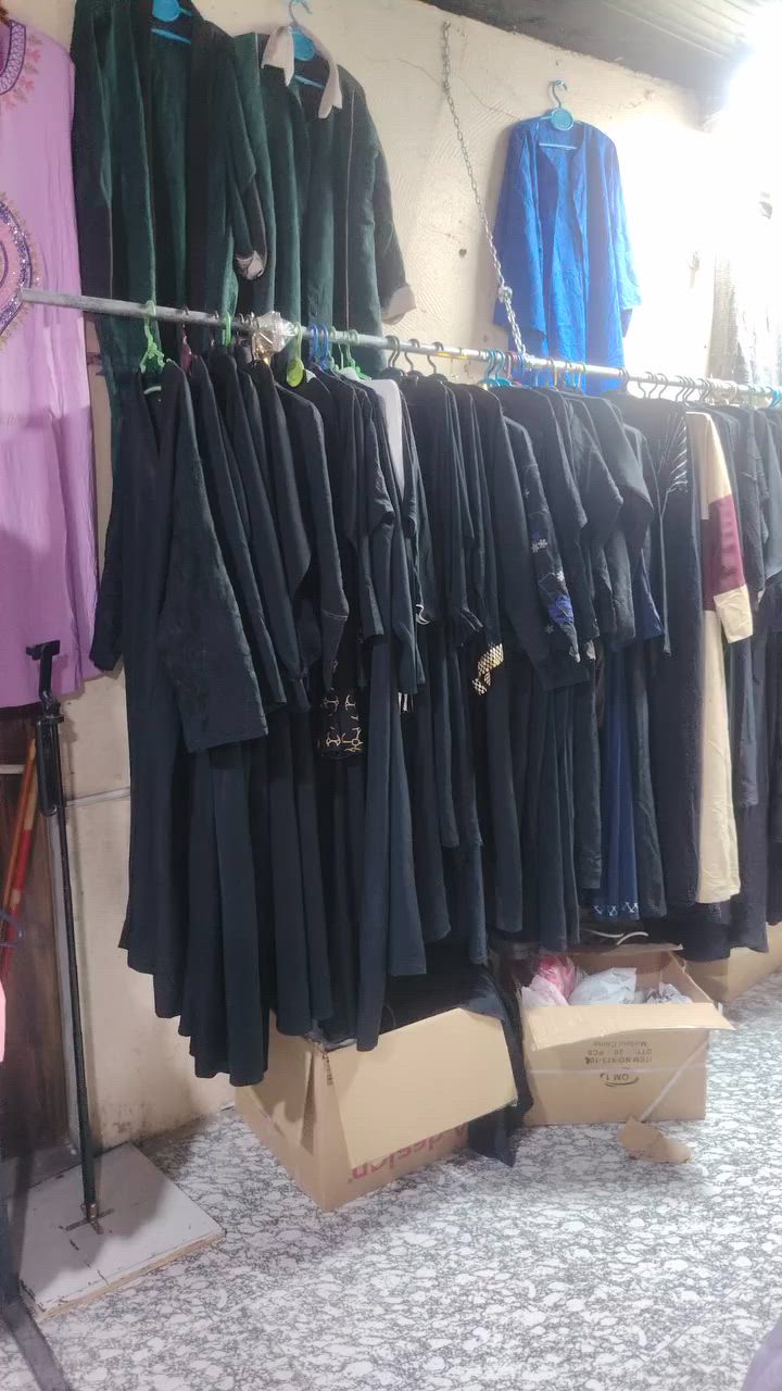 العنوان الحصوة شارع البالات معرض الصقر ***********
