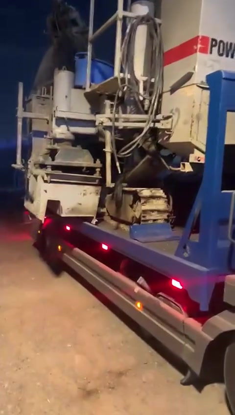 للبيع هاذ الديج ٢٠١٣
فول فول مواصفات 
طول ٧وربع 
برغي مابيه نقص كفاله عامه

#هاتف *********** 
شرط اتحمل لبالك يله تاخذه@
