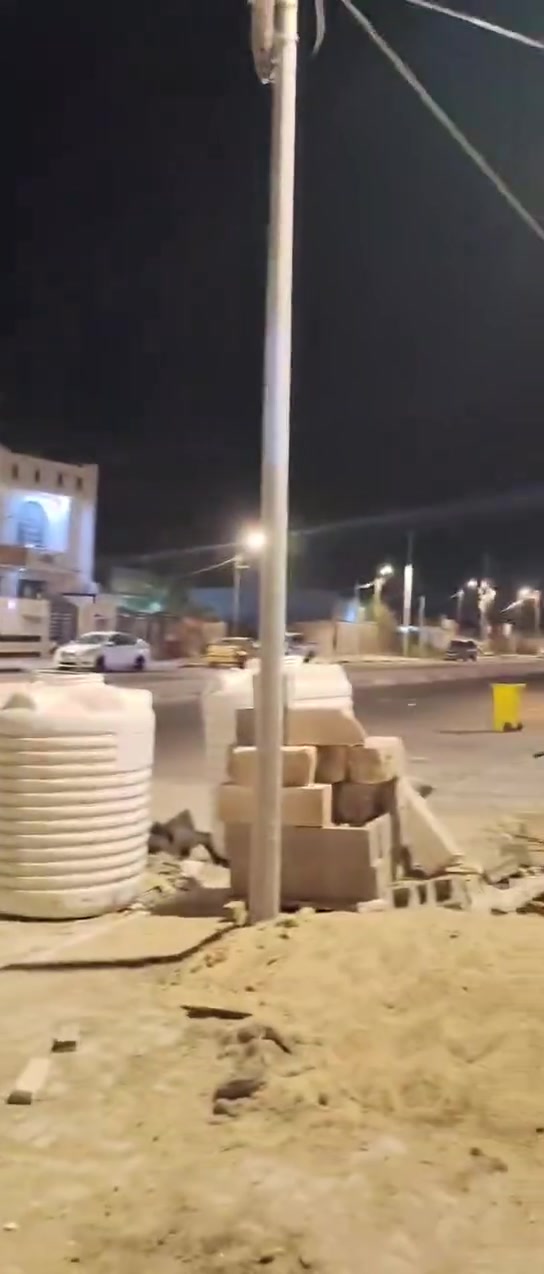 بيت للايجار بالقبله بحي موسى الكاظم على الشارع العام الرئيسي بيه غرفتين نوم وهول ومطبخ وصحيات وديوانيه وكراج البيت مرتب وتعمير جديد اجاره ب500 وبيه مجال اي استفسار على هذا الرقم ***********
