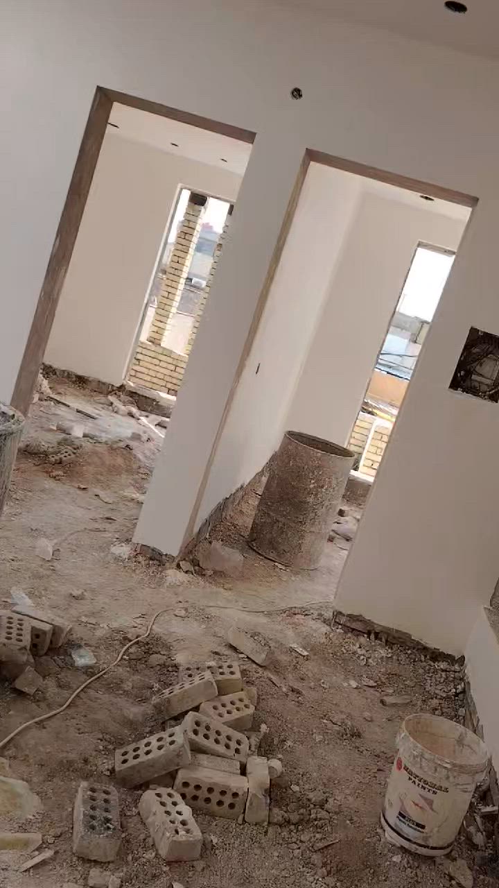 السلام عليكم ورحمة كادر مبيضجية جص وبورك ٣ خلفات شغل درجة أولى مصاطر سرعة ونضافة بالعمل سعر المتر ٦٠٠٠ فقط مع تنضيف البيت اتصل وتدلل ***********
