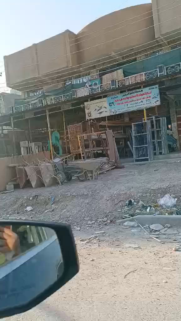 للبيع قطعة 100متر 
5x20 موقع البلديات حي الامير قرب الصحفيين موقعها اول مربع بالبداية طابو زراعي سند 25 كامل خدمات تبليط مي مجاري كهرباء جاهزة المنطقة الإتصال على الرقم ***********
