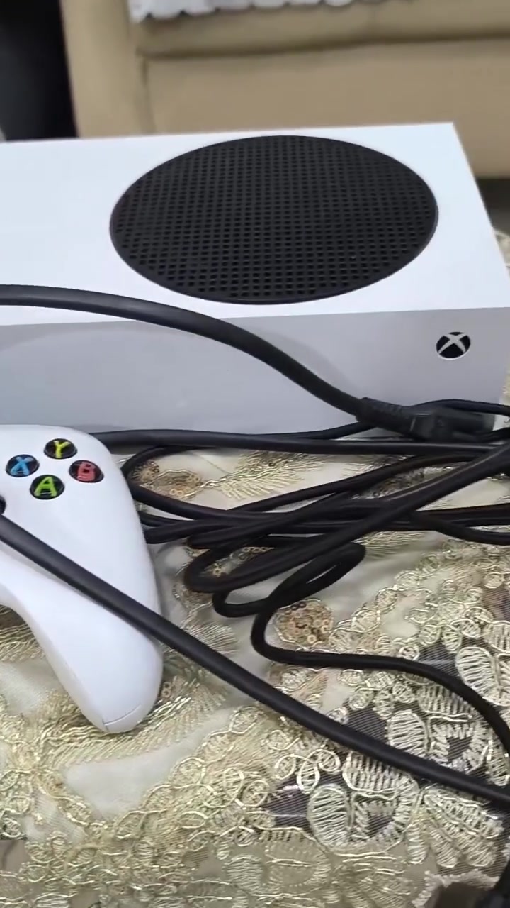 🕹️Xbox series s
💾512gb
الجهاز نضيف جداً لوك ستيكر اخو الجديد
اصدار 2022
مع جويستك1اصلي وبطاريه وبيه اشتراك كيم باس شهرين تقريباً 
السعر 450الف
العنوان البصرة القبله
رقمي***********📞
مامتواجد على الماسنجر❗️
