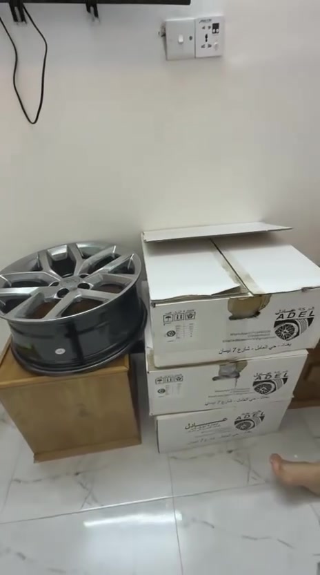 ويل جيتي حجم ١٨ مكفول مستخدم شي قليل بي تخم تاير كوري بيع ومراوس يرهم عنوان كربلاء طويريج ***********
