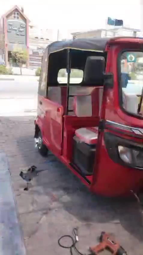 للبيع 22كفالة ماعده الهلالات معمره سعر 7400وبيه مجال الطيبين بغداد الشرطة الخامسة موبايل ***********
