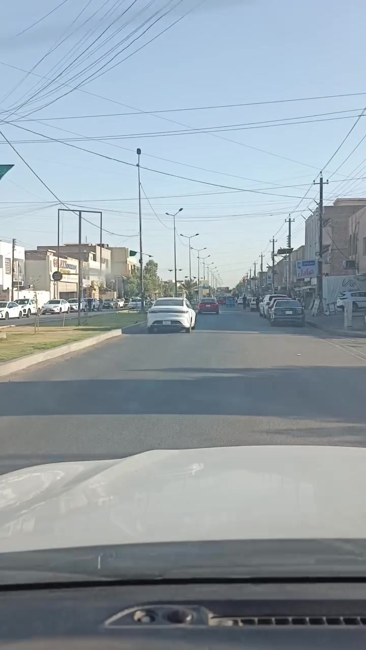 السلام عليكم نصف عماره مساحه 104 متر  واجها 6500 نزال 16 حي العامل شارع 30 للاستفسار مراجعة مكتب الرافدين حي العامل مجاور جامع العشره المبشره مقابل مطعم سندريلا الاتصال ***********//***********

