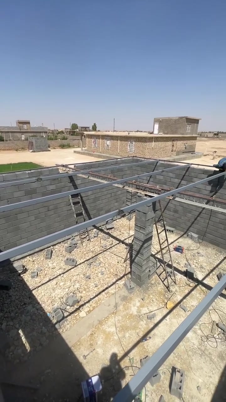 جاهزون لعمل جميع  انواع الاسقف والمضلات من السندوج بنل ومضلات ال كيسبان والجينكو
عمل مضللت كيسبان + جينكو 
عمل اسطح السندويج + عمل كرفانات سندويج

#وبانسب_لاسعار     #الواصل ***********
