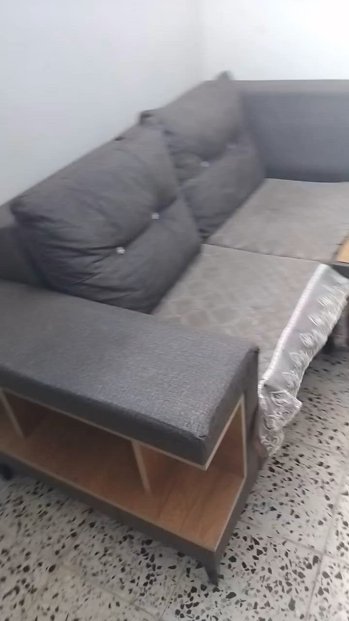 السلام عليكم تخم للبيع نظيف كلش خشبه بلوك اسود قبل أسبوعين فصلته ٢٥٠ وبي مجال بسيط المكان الدوره


**إذا كنت صاحب هذا الإعلان وتريد حذفه لأي سبب، رجاءا أرسل رسالة إلى الدعم الفني**