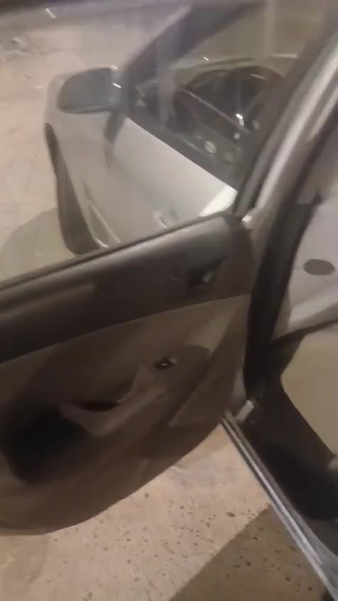 السلام وعليكم شباب سوناتا كامله مكمله مكينة وكير حداديه ادوات مكصوصه جنطه شغل عدل كله باجات مكينه وكير وحداده طوبه وتخم تاير جديد وتبريد ثلج ودواخل بل جيس دخول جديد شغاله من الطول للطول مابيه نقص برغي رقم وسنويه وملسق شرط حاسبه عمي 40 وبيه مجال للطيبين عنوان البصره وهذا رقمي *********** خابر وتدلل اخوان للتئكيد السياره بانزين بانزين 1800 مرغوب
