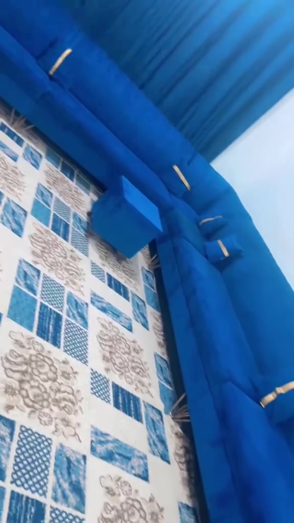 سلام عليكم ديوان للبيع اخو الجديد شغل تسكام السعر ٦٥٠ الف مكاني السيديه ***********
