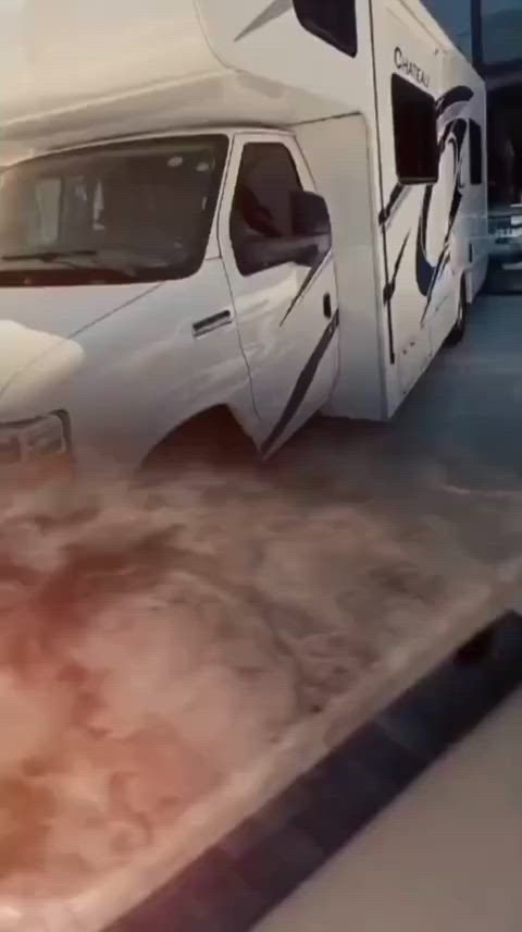 موديل 2023 _   8سلندر _ فول موصفات _ سلايت _ طاقشمسي _ مواليد كاتم _ 8585326 0770 _4254540  0750
