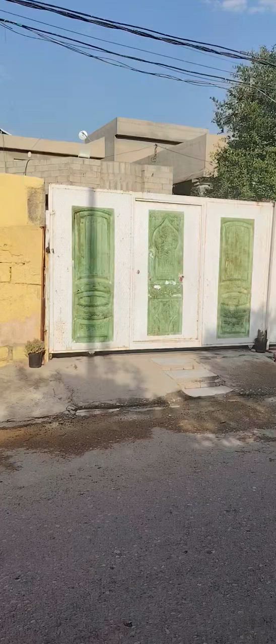بيت للبيع
بيت للبيع حي السلام العيثات شارع المولد بل بدايه شارع تبليط عرض الشارع 8  مساحه300م مساحة البيت 170م +خلفي عرض 3م  وجها 11م  متكون استقبال 4.6 مطبخ 4.5+مطبخ حار +هول جبير+ غرفه5.4 +غرفه 4.4 + حمام عدد 2 حديقه وگراج السعر خاص للاستفسار ***********
