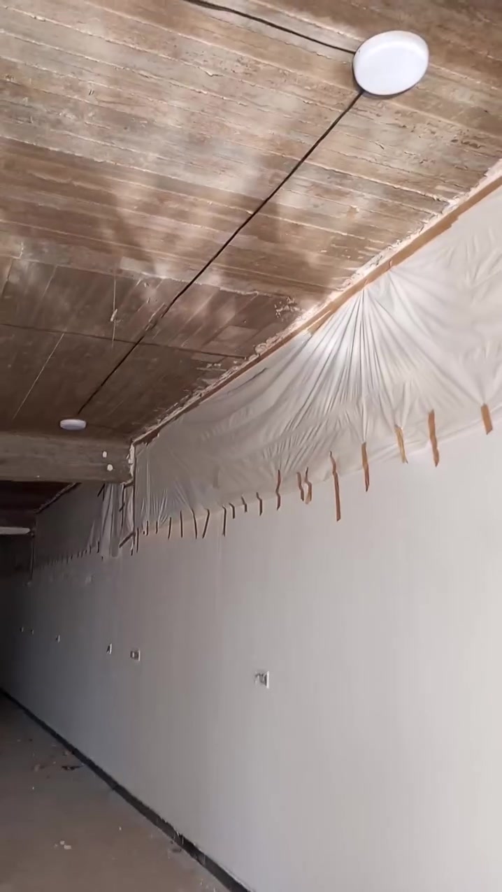 صباغ بيوت.🏠🏚️🏡🏤    حاليآ متفرغ 
صبغ وتصليح الجدران وترميم الدور .تفليش ارضيات 
شغل نظيف واسعار مناسبه  🌹🌹    نعمل بكل مناطق بغداد..
 للأستفسار‏‪***********‬‏
