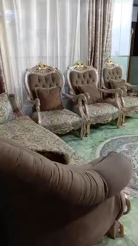 سلام عليكم تخم الملكي للبيع 10مقاعد السعر 450وبي مجال مكاني بغداد حي حطين ***********
