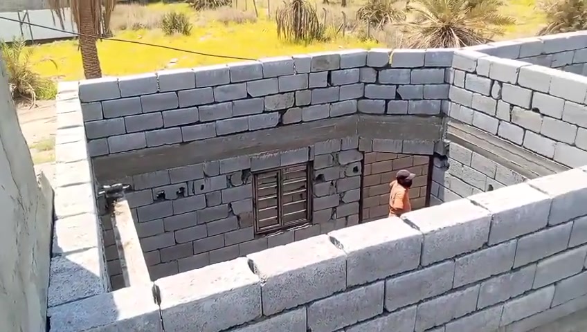 سلام عليكم خلفة بناء بلوك فرمستون متفرق حاليآ مكاني الجزيره جباسي تصال على هاذه رقم ***********
