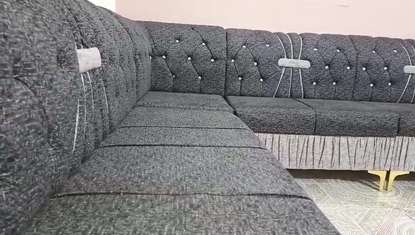 🛋️ تخم قنفات (ديوان عراقي) مودرن للبيع ✨الحالة: نظيف جداً وبحالة ممتازة نفس الصورة يتكون من 11 مقعد
@إشارة الموقع: بابل - الحلة.السعر: [400] (توجد مراعاة للشراي).للتواصل والاستفسار: [***********] (اتصال أو واتساب).

🛋️ تخم قنفات (ديوان عراقي) مودرن للبيع ✨الحالة: نظيف جداً وبحالة ممتازة نفس الصورة يتكون من 11 مقعد
