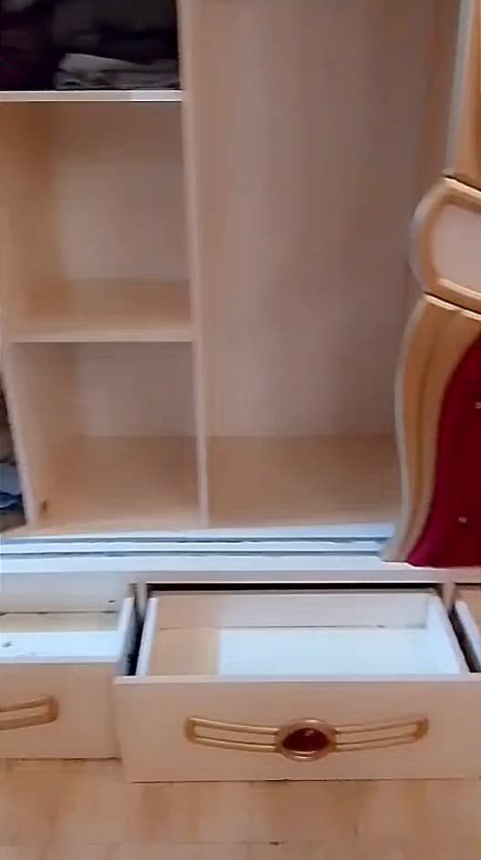 السلام عليكم عندي غرفه تركيه باب اول ماخذتها ب3 
واريدها بمليون ونص


**إذا كنت صاحب هذا الإعلان وتريد حذفه لأي سبب، رجاءا أرسل رسالة إلى الدعم الفني**