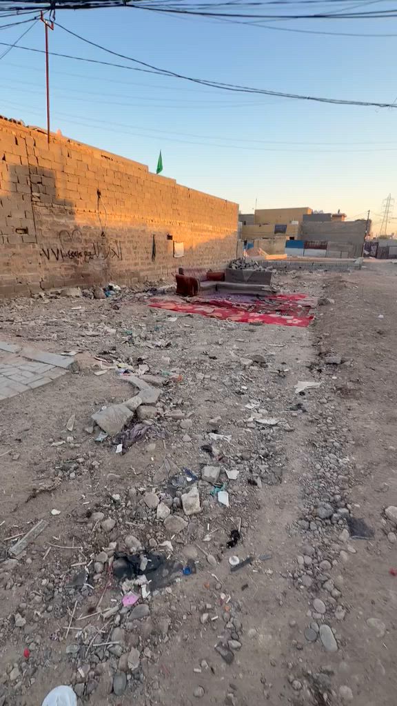 السلام عليكم قطعه ارض للبيع مساحه ١٦٠ طابو زراعي سند ٢٥ العنوان حي المنتظر الشيشان شارع المدراس بلفرع مال كوفي عماد للاستفسار الاتصال ‎*********** ابو ايمن

