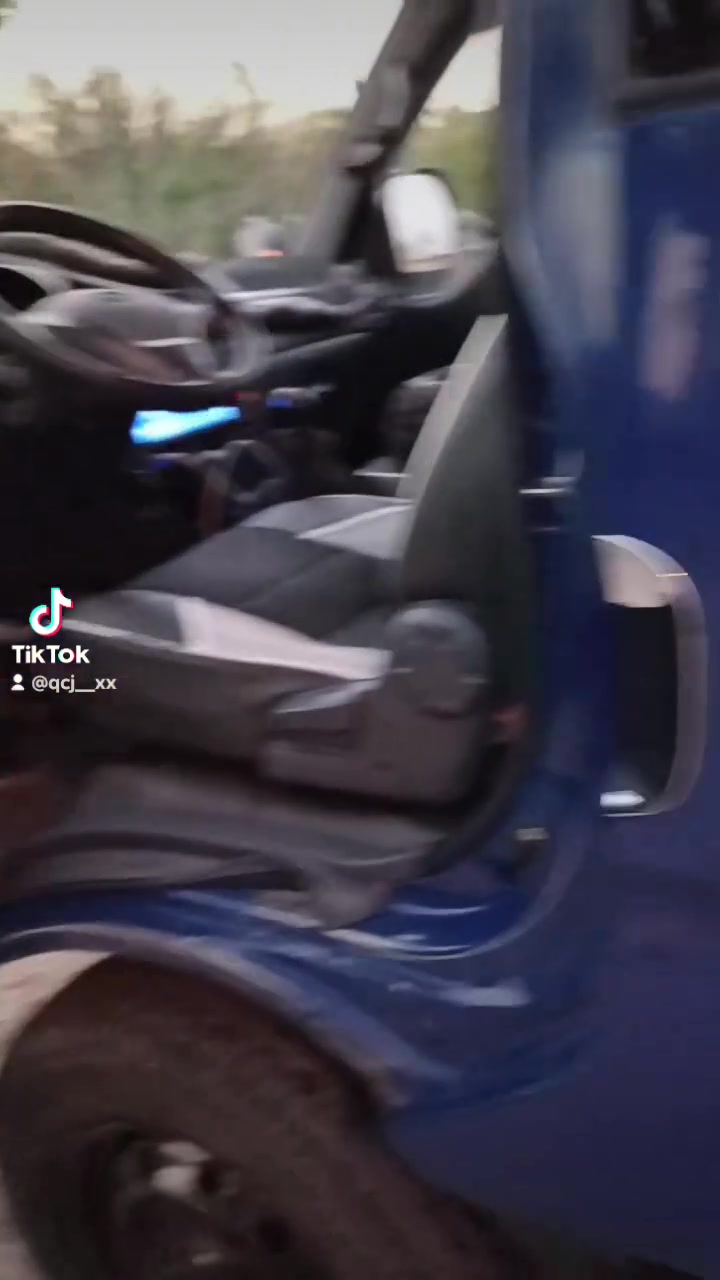 يا الله
السلام علكيم كيه نثيه موديل 10
رقم انكليزي سنويه باسمي ل٣١
جاهزه من كلشي 
الرقم مثنى 
العنوان شاميه /ديوانيه
السعر 95وبيه مجال
الرقم ***********
