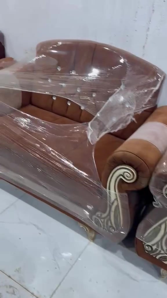 تخم للبيع 11 مقاعد ستخدام قليل كلش نضافه 90بلميه سعره 350وبيه مجال عنوان نهاوند اربع سايدات مقابيل شارع ام غربه ***********
