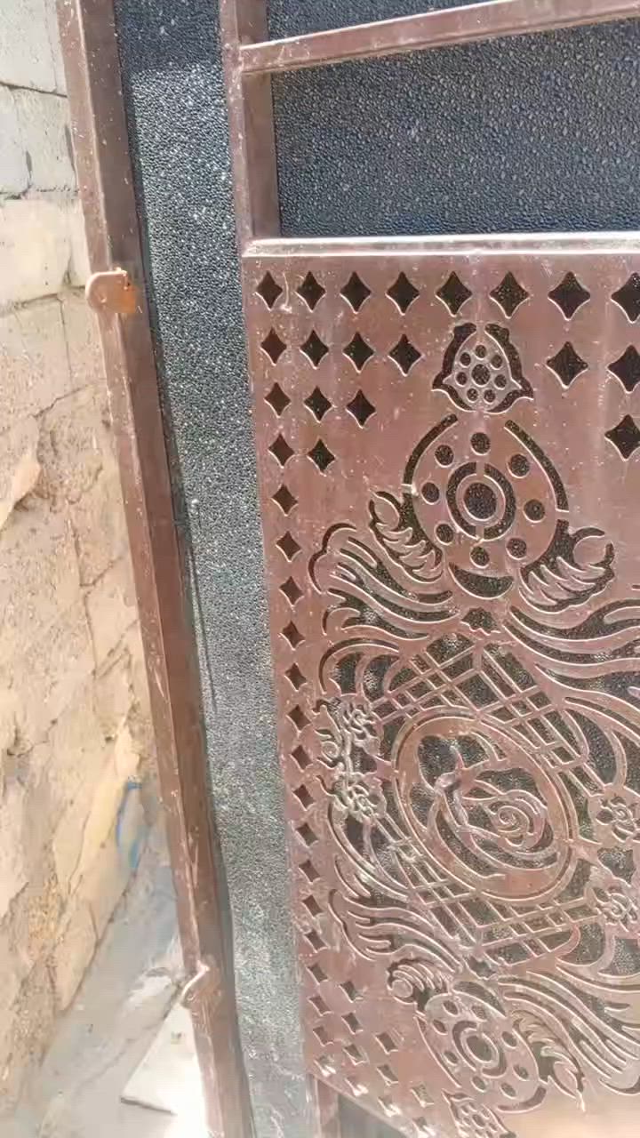 السلام عليكم بيت زراعي سنه 25 من ضمن هذا البيت وقسمه وبقى هذا البيت بدون وجه على قد عائله سعر البيت 18 وبي مجال للشراي هذا رقم تليفوني ***********
