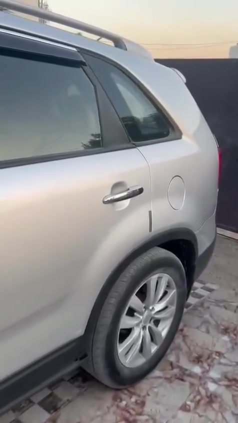 السلام عليكم
كيا سورنتو رقم بغداد موديل 14 هي ٦ سلندر سبعة راكب فول ماعد الفتحة  السيارة تعرضت الحادث ابيعها على وضعها 
السعر م٦جدا 
العنوان بغداد 
***********
