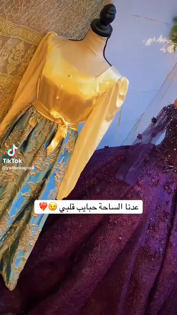سلام عليكم اصحاب البيجات عندي ٨ قطع بدلات شلعه القطعه على ٢٠ مفرد على ٤٠ الاتصال ***********
