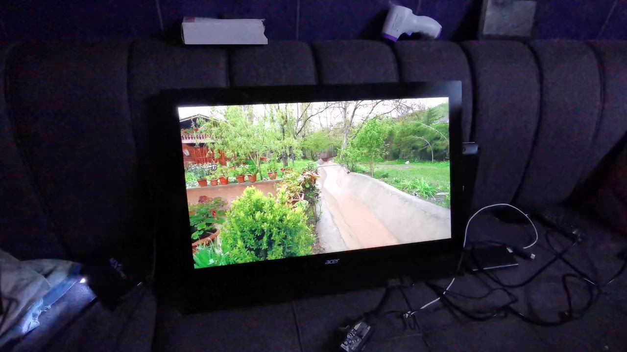 سلام عليكم اخواني عندي شاشه نوع أيسر مال العاب
كيمنك 
الحجم 27 بيها منافذ HDMI مع كامره مدمجة 
 السعر 100 الف البياع حي الرساله الأولى قرب مدينة العاب الكرخ تلفون ***********
WhatsApp +964***********
