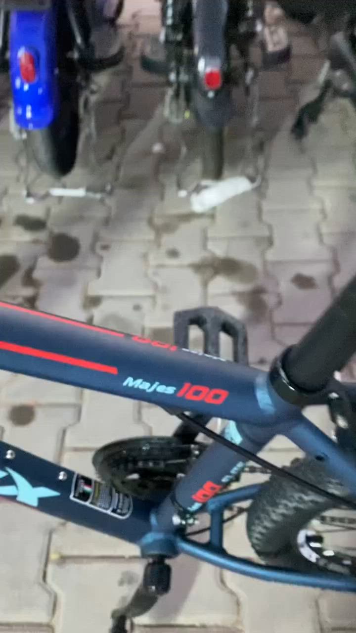 اذكر الله وصلي على النبي معرض BMX البايسكلات والدراجات الشحن قطعة من ماركة TRINX الإيطالية 🇮🇹  قياس 27.5 أنج تجينيا بنظام دبل گير امامي 3سرعات وخلفي 7 سرعات بريكات نظام دسك امامي دسك خلفي نظام سلك بريك دفن داخلي معدن المينيوم تاير جبلي موشم حفر ماركة العنوان بغداد اليوسفية ناحية القصر الشارع الرئيسي طريق الشهداء قرب البنزين خانه الفرات المشيدة *********** #اليابان #japan #ايطاليا🇮🇹 #المانيا🇩🇪 #اسبانيا🇪🇸_ايطاليا🇮🇹_البرتغال🇵🇹
