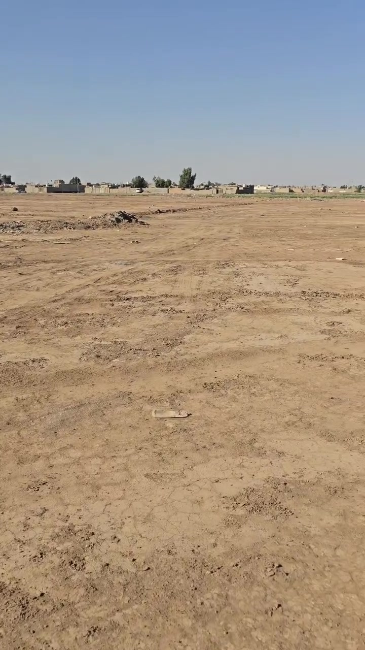 يالله السلام عليكم كاع 4دوانم للبيع ماء كهرباء بشارع مطعم تموعه رقمي ***********
