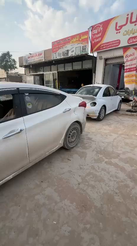 مركز متكامل للبيع
مولدة كيا ٣٠ كي في
دهن ورفوف 
مكانس كهربائية عدد ٢
جهاز بخار 
جهاز رغوة
فارة للماي آرو  
هوز بانزين تركي ٢٠٠ بار 
مأطور كهربائي
خنزيرة عمودية 
كمبريسر هوى ٦ بساتم
منظومة ماي ارو 
رمبات عدد ٢ كبيرة تتسع ل٤ سيارات
نظام مجاري نموذجي+سبتتنج عدد٢
تانكيات ٢٠٠٠ لتر ١٠٠٠ لتر و٥٠٠ لتر 
سخان وصحيات وحمام 
مطبخ متكامل
منظومة كامرات
ثلاجات -عارضات عدد ٢
اوفيس وتخم قنفات 
طابق ثاني غرفة ضيوف وتخم قنفات وغرفة كعدة عربية وغرفة مبيت عمال
شاشات بلازما عدد٢ ومنظومة كامرات
+مركز متكامل سونار وفحص للسيارات من جهاز يوفي وكامرا وجهاز فحص صبغ وجهاز الاشعة الخاص بالفحص+كامرا+جك عنكبوتي ماركة لانش+كوسرة بوليش ومواد عمل البوليش- فنر كهربائي + فنر يدوي
 وبيهة ايجار بعد ٤ اشهر مدفوعة 
المساحة ٣٠٠ متر  
السعر وتفاصيل اكثر  تواصل على الخاص او الرقم  
المكان النجف مقابل بوابة دخول المطار 
هذا رقمي وبالخدمةهه ***********

