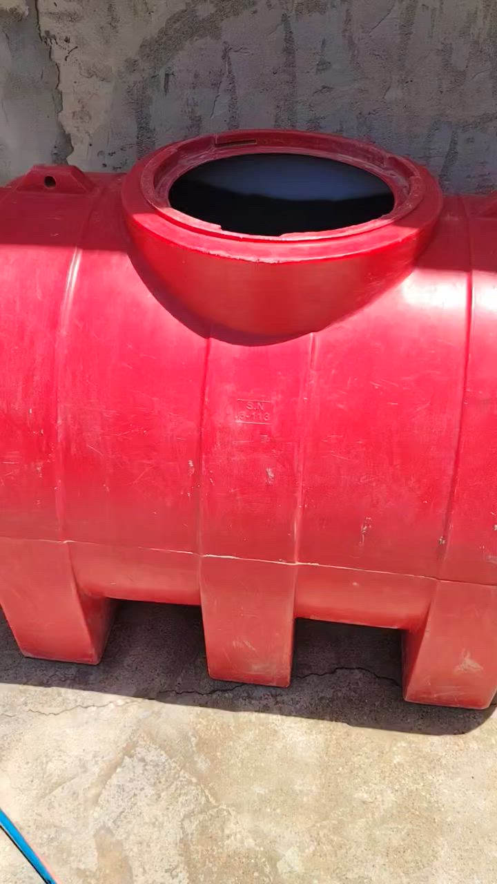 ***********
