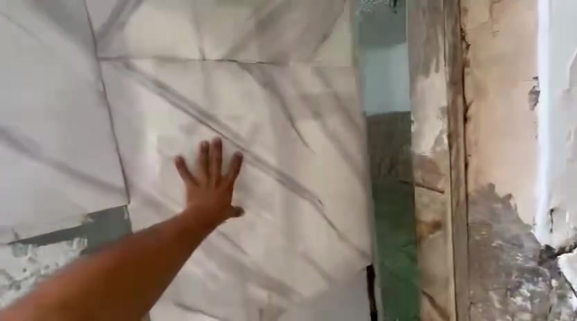 السلام عليكم مشتمل للبيع منطقه حي اور قرب حسينيه المصطفى
مساحه 63 متر 
حالين ماجر به 300 
طابو ملك صرف 
الاستفسار ***********

