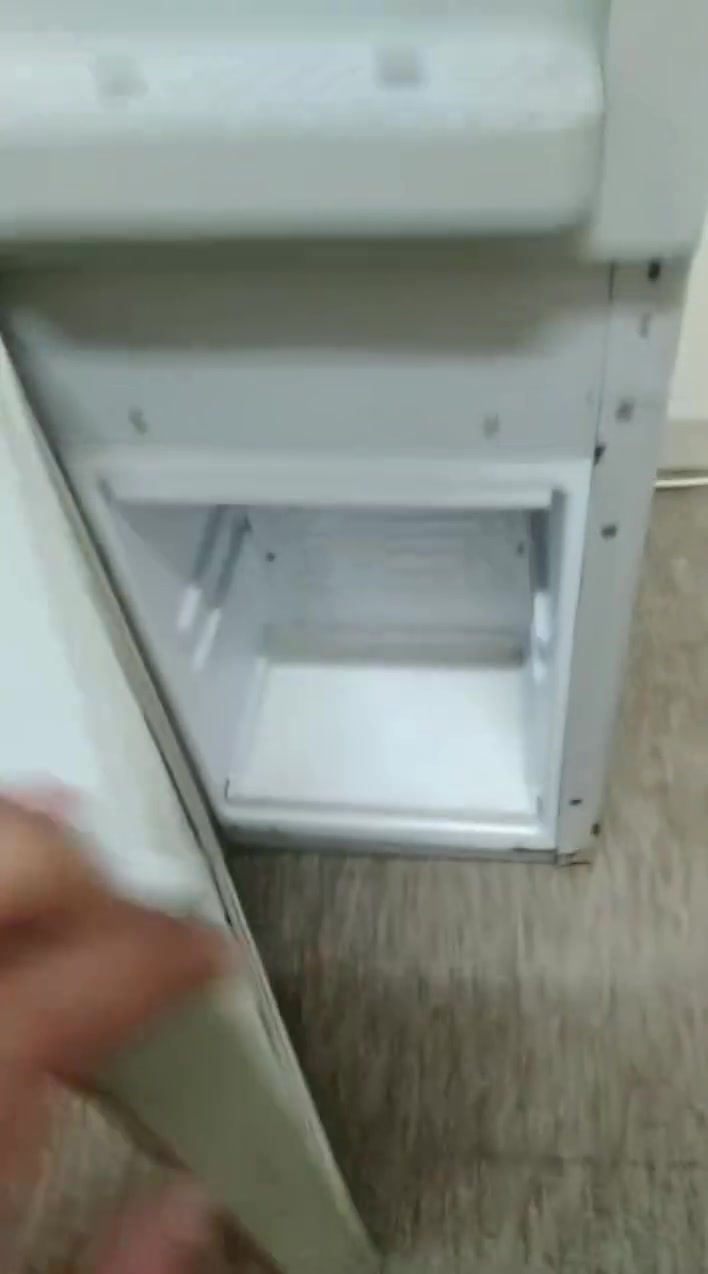 براد صافي الكوثر
اخذنا قبل شهر 
كلش نظيف استعمال قليل ما بي اي تصليح شغال حار بارد
سعرة ٤٥ قفل 
بسمايا ***********
