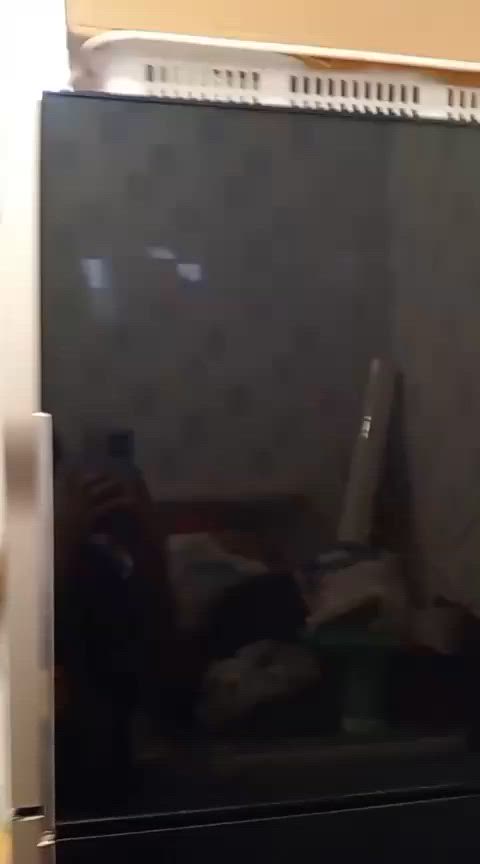 ***********
