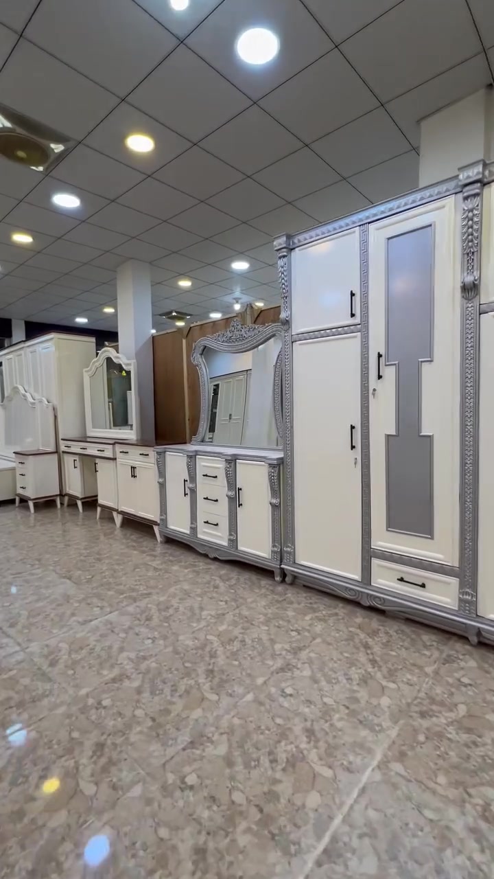 موديل سديل

نجارة عراقية 100‎%‎ 

ضمن وجبة الدرجة الممتازة 

ضمن وجبة الاصباغ البوية 

السعر 3 ملايين و400 الف فقط 

غرفة 6 ابواب طابقين محلق 

تتكون من 10 قطع

ارتفاع الكنتور 255سم

عرض الكنتور 368سم

عرض الكنتور مع زاوية ضلع واحد 472سم

السرير بلوك بورد الماني 

طابورية جلوس اضافية 

شركة الشلاهي للأثاث العراقي 

العنوان محافظة واسط قضاء العزيزية قرب كراج بغداد 

خدمة التوصيل والشد مجاناً الى جميع محافظات 
العراق

خدمة استبدال الغرف القديمة بالجديدة مع الاتفاق على الفرق 

خدمة الصيانة ما بعد البيع لمدة سنتين مجاناً 

***********

***********

