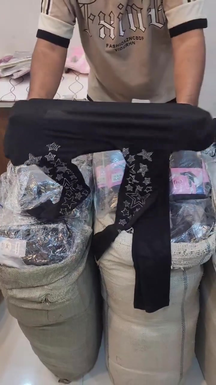 عرض خااص
ستريج نسائي+ بناتي 
خامة درجة اولى شرط الفحص 
1- ستريج بناتي بلك
قياس 60~80
سعر الدرزن 18

2- ستريج نسائي كورسيه
سعر الدرزن 20

3- ستريج نسائي ساده
سعر الدرزن 22

4- ستريج بلك 
قياس وسط 
سعر الدرزن 25

5- ستريج نسائي 
قياس خاص 
سعر الدرزن 30
اقل حجز 5 درزن توصيل مجاني 
متوفر توصيل لجميع المحافظات

للحجز 
م/
***********
