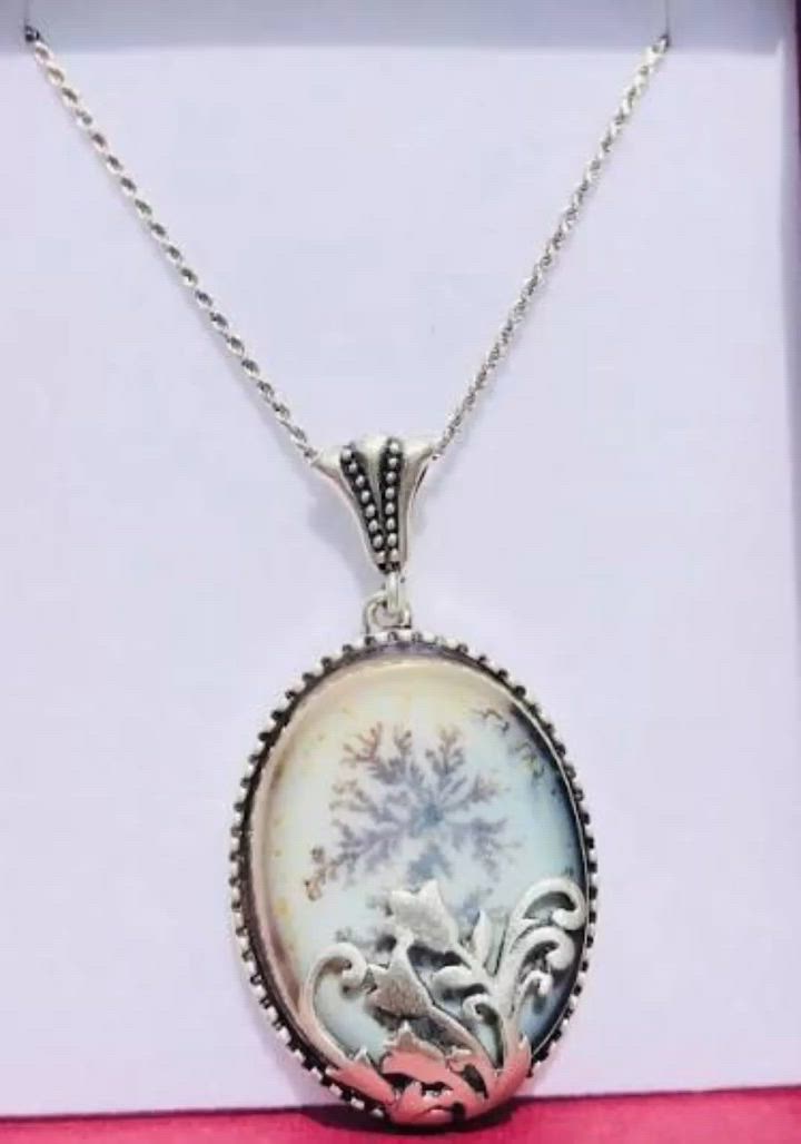 "العقيق المشجر... حين ترسم الطبيعة لوحتها الخاصة"

"The Beauty and Energy of Tree Agate"


**إذا كنت صاحب هذا الإعلان وتريد حذفه لأي سبب، رجاءا أرسل رسالة إلى الدعم الفني**