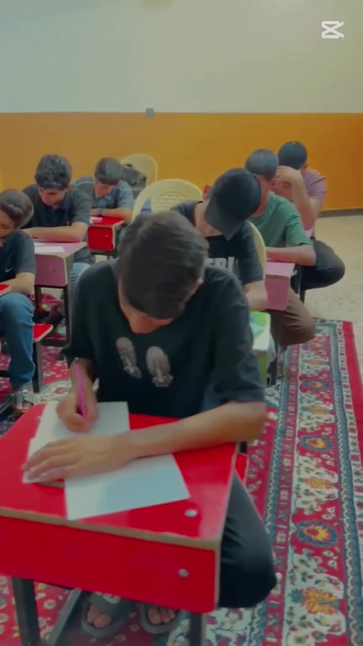 مركز فكر المستقبل ***********
