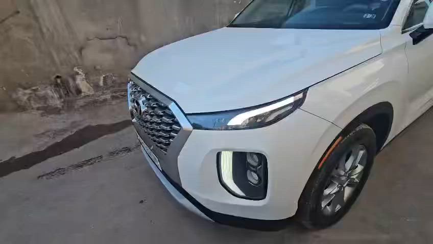 السلام عليكم
هونداي بلسايد 
موديل 2021 
رقم اربيل تحويل مباشر 
مواصفات نص فول سيارة 
سيارة جديده كلش ماشي 50 ميل
حادث كلش خفيف مابيها حادث كلشي بلاد بدون ايرباك صور ضررمرفقة 
وسيارة ما بيها اي مصرف جاهزه
بصره قضاء المدينه 
السعر 260 وبيها مجال 
غير متوجد على نت
اتصال ***********
