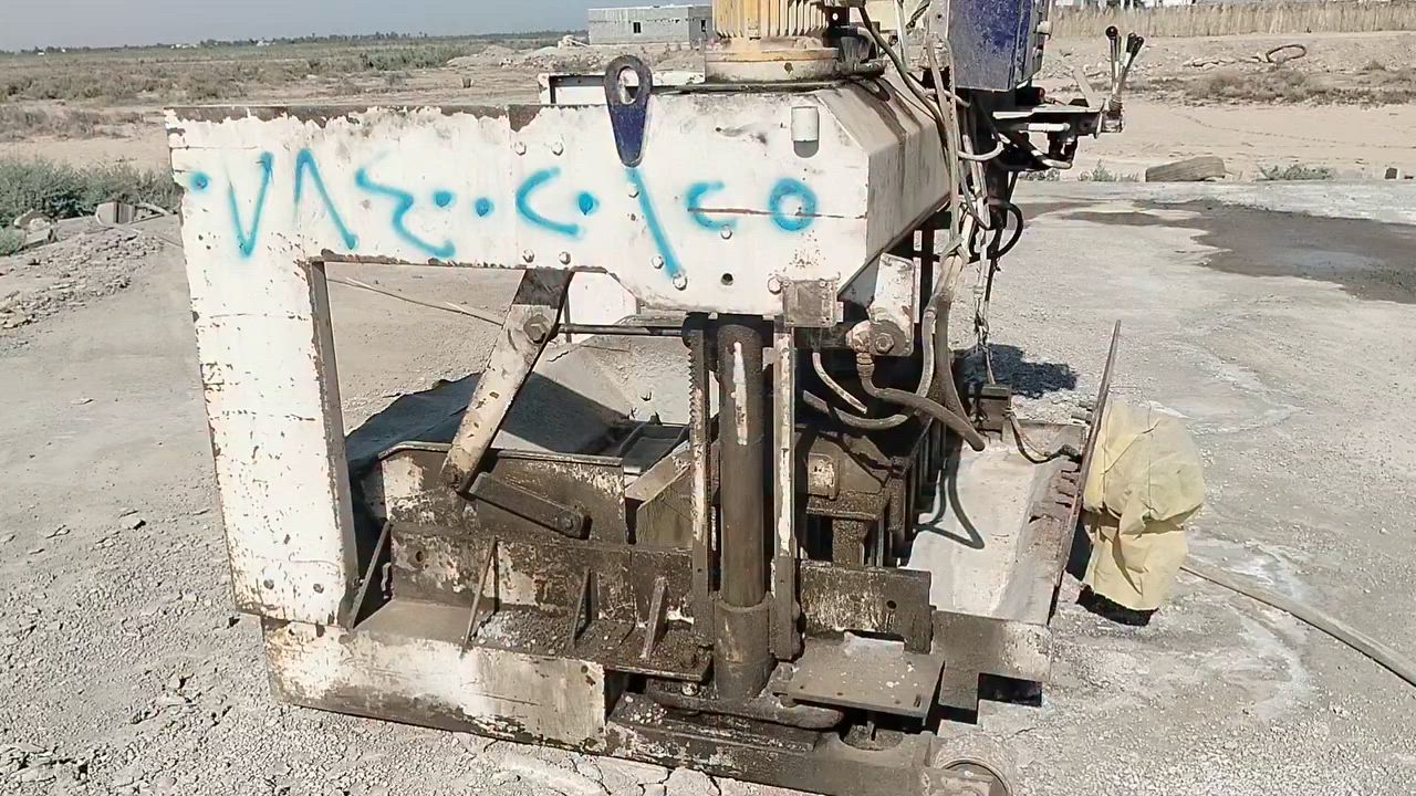 كابسه بلوك نضيفه وشرط الشغل
ام 6 بلوكات الهوبر مالهه موجود منزله ع صفحه 
وعربانتهه هاي بصوره كدامكم 
سعره 25 ورقه  وبيه مجال 

مكانه ذي قار سوق الشيوخ 
***********
