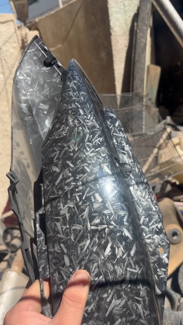 سلام عليكم كفرات فقط جوانب  ماكس عدلة كاربون وصالنصه ماعرف مال ياحجم  للبيع


**إذا كنت صاحب هذا الإعلان وتريد حذفه لأي سبب، رجاءا أرسل رسالة إلى الدعم الفني**