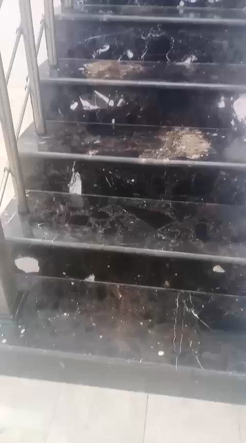 بيت للبيع مساحة 100 متر طابقين بناء جديد 
العنوان _ الحࢪ _ القادسية
الرقم   
***********
او المراسلة على الخاص
